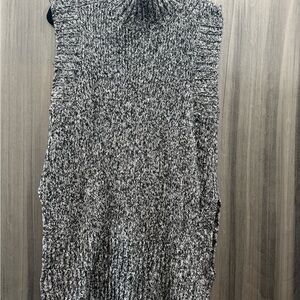 7 For All Mankind Black and White Knit Sweater M